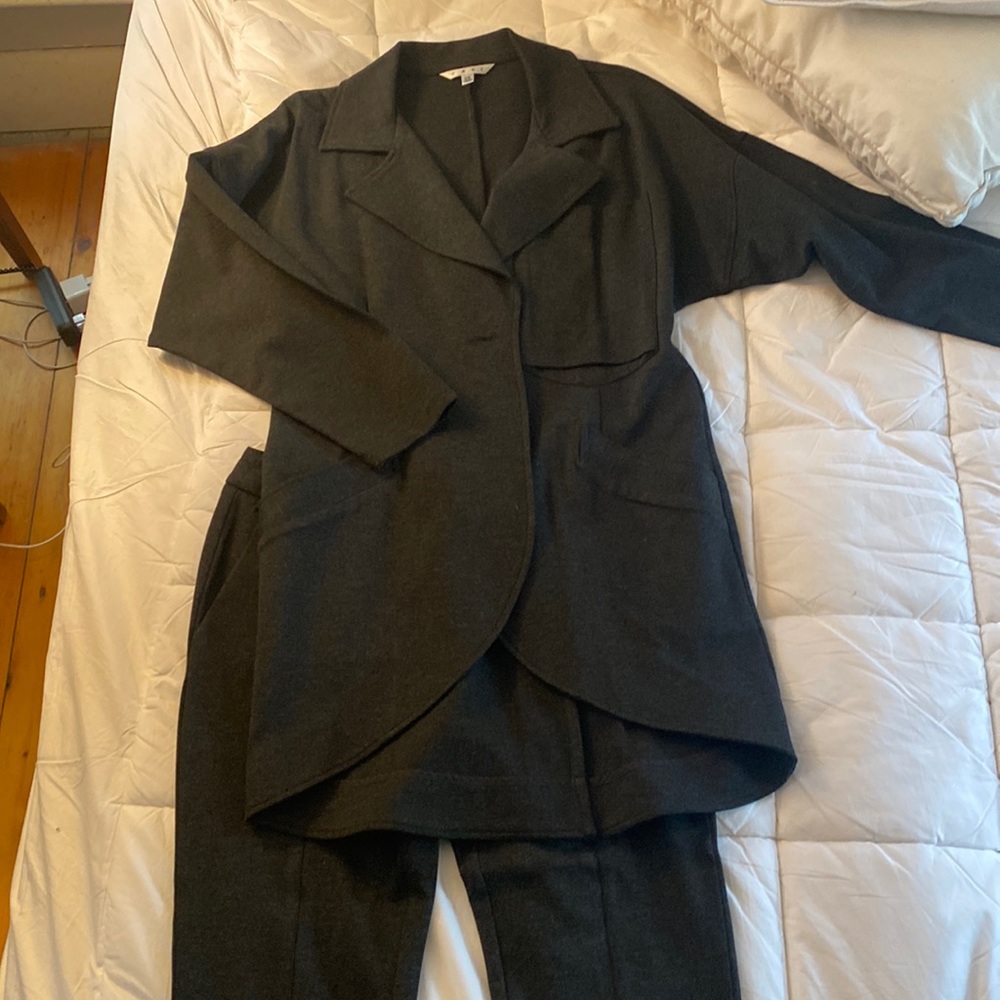 Beautiful charcoal Grey fun Cabo SUIT never worn. Size 6.